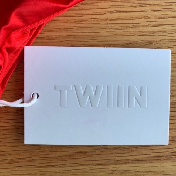 NWT TWIIN Pamela Knot Bikini Top Red L - Picture 7 of 16